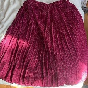 Midi pleated pink pattern skirt